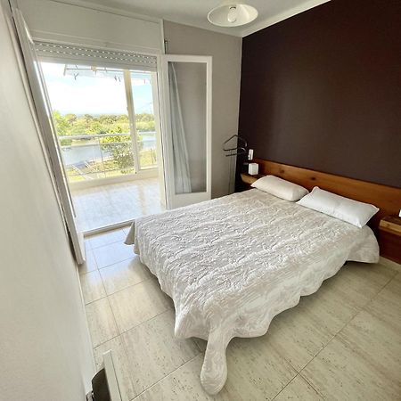 33Apartamento Soleado De Dos Habitaciones Empuriabrava Exteriér fotografie