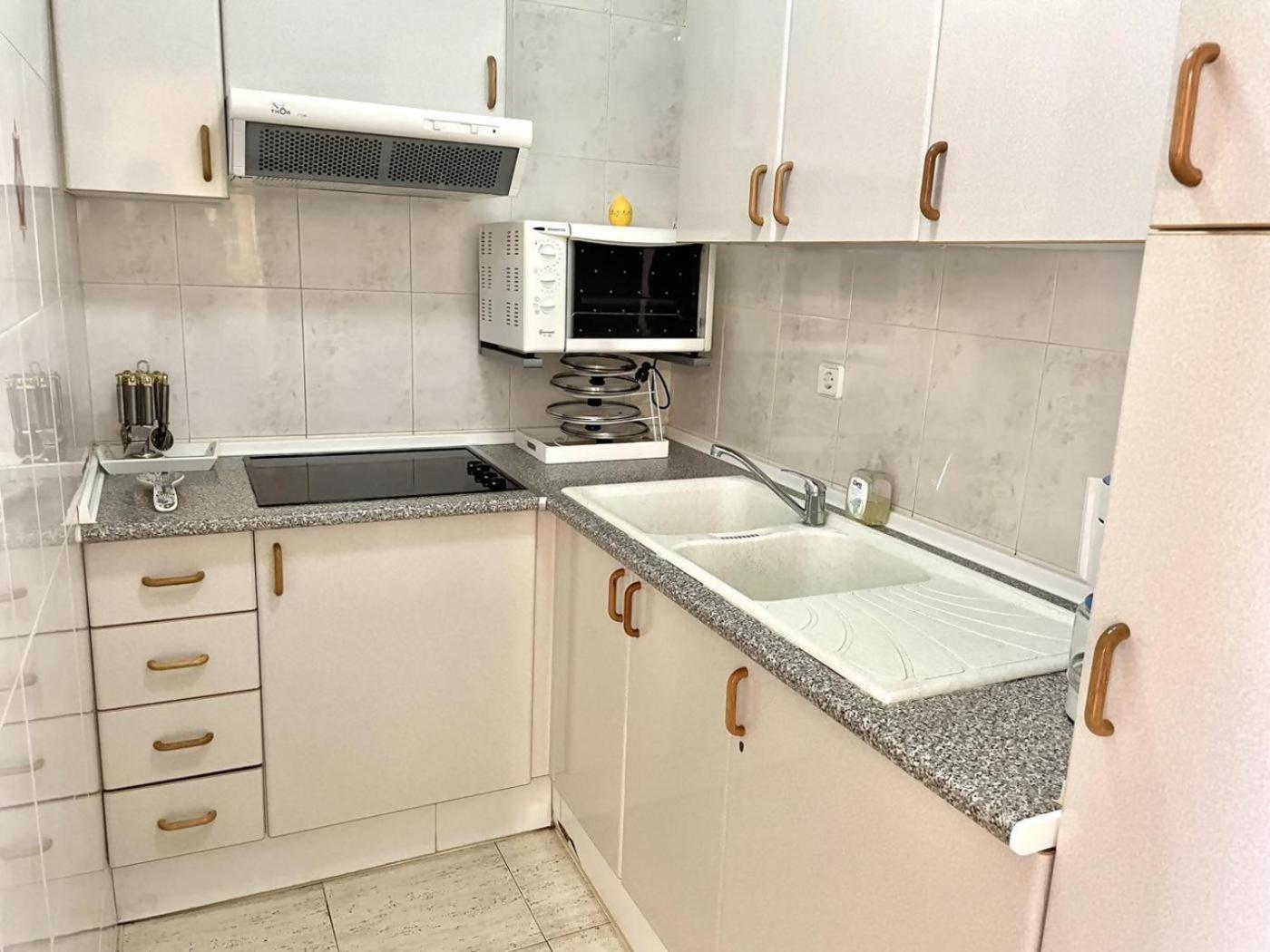 33Apartamento Soleado De Dos Habitaciones Empuriabrava Exteriér fotografie